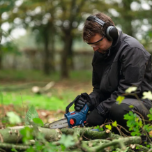 Bosch PRO GKE 18V-15 Akumuliatorinis šakų genėtuvas 18V