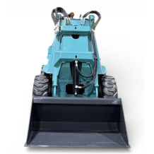 ENZO EL22 Benzininis sėdimas ratinis mini krautuvas 16.5kW, RATO740