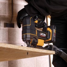 JCB-18PJS-DG Akumuliatorinis siaurapjūklis 18V, 135mm