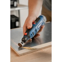 Dedra DED7340Z1 Akumuliatorinis mini šlifuoklis-graveris su 47 priedais, 12V MAUS